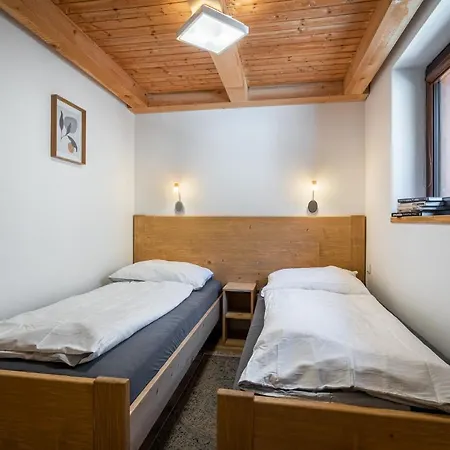 Srdiecko - Sauna In Smaller - Highest In Europe - Fireplace - In The Forest *