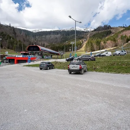 Srdiecko - Sauna In Smaller - Highest In Europe - Fireplace - In The Forest Apartment Tale